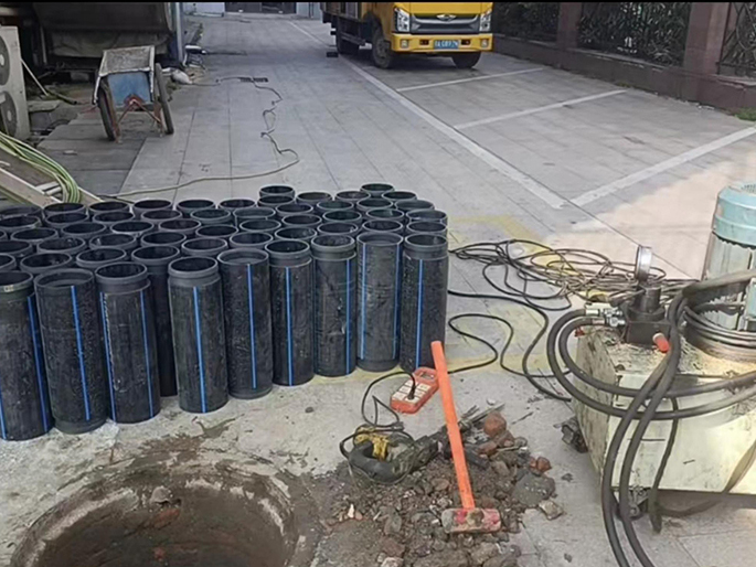 唐山PE置换管厂家 DN315置换管 非开挖管短管置换